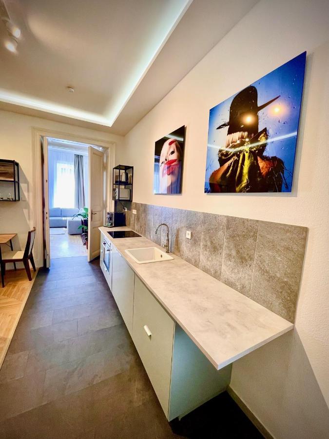 Aviator Luxury Apartment Будапеща Екстериор снимка